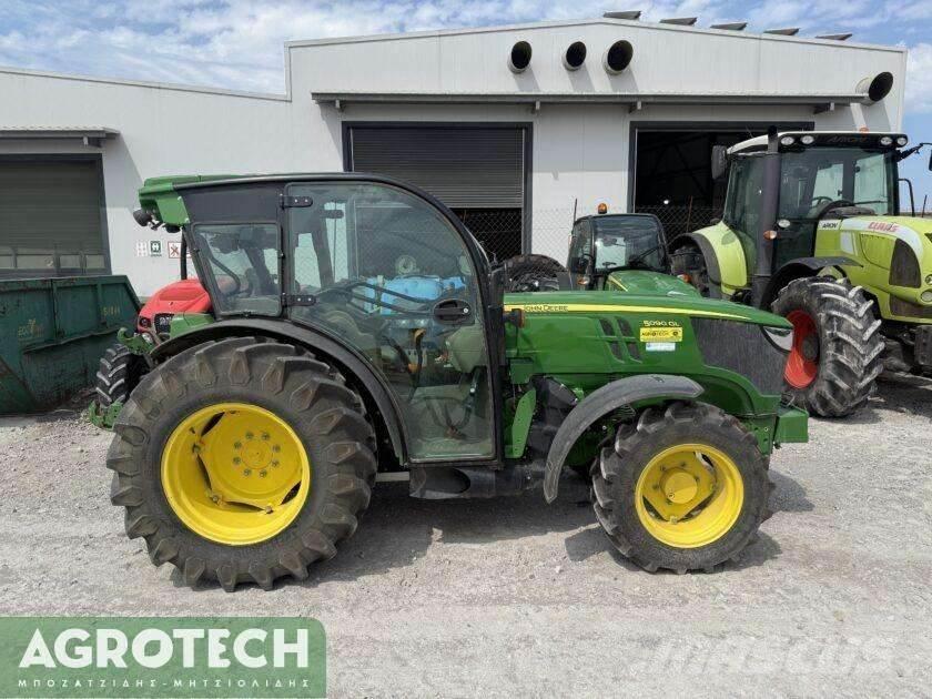 John Deere 5090GL Traktorji