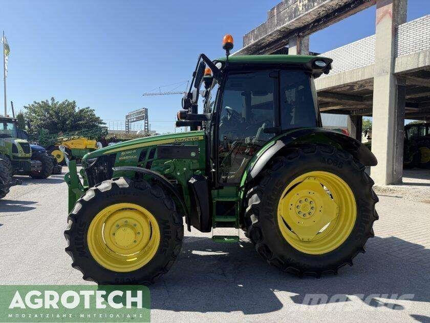 John Deere 5090R Traktorji