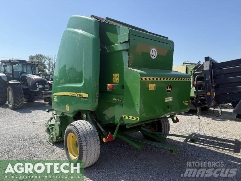 John Deere 864 Balirke (okrogle bale)