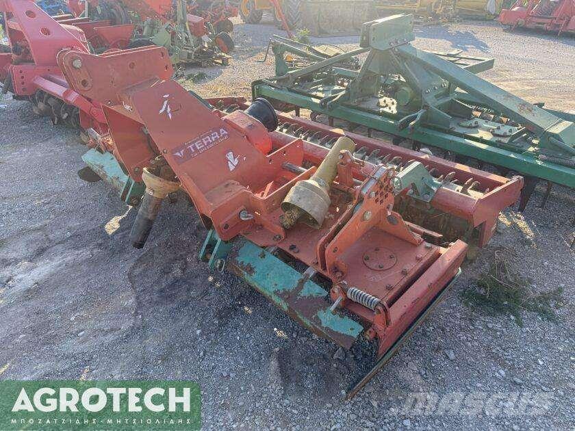 Kverneland NGM 251 Traktorji