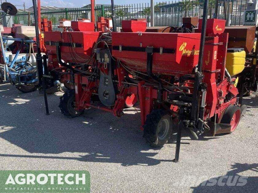 MaterMacc MS 8000 Traktorji