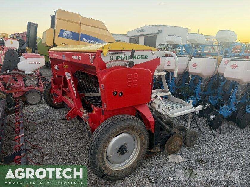 Pöttinger  Traktorji