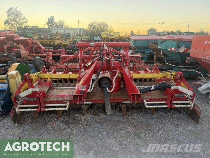 Pöttinger  Traktorji