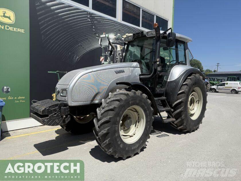 Valtra T120-4 Traktorji