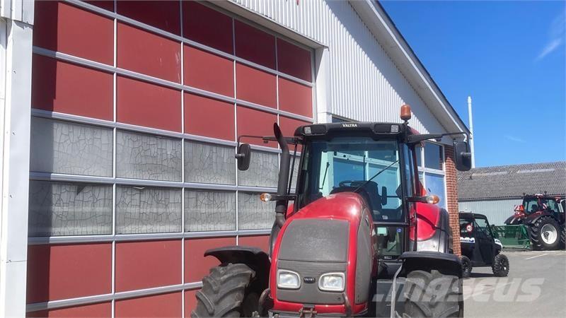 Valtra T130 Traktorji