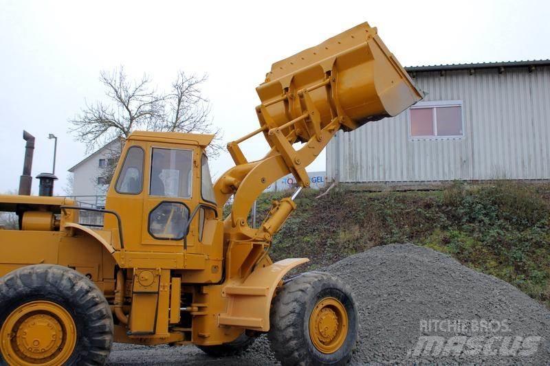 CAT 966 C Kolesni nakladalci