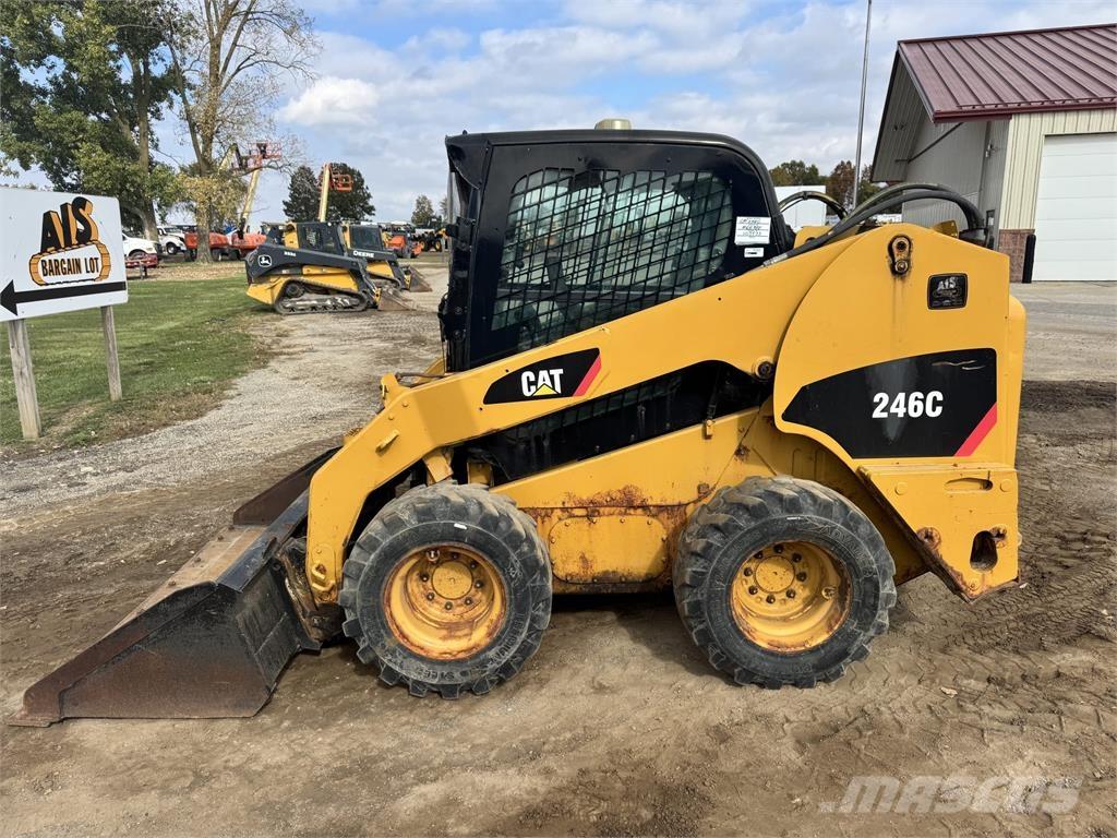 CAT 246C Skid steer mini nakladalci