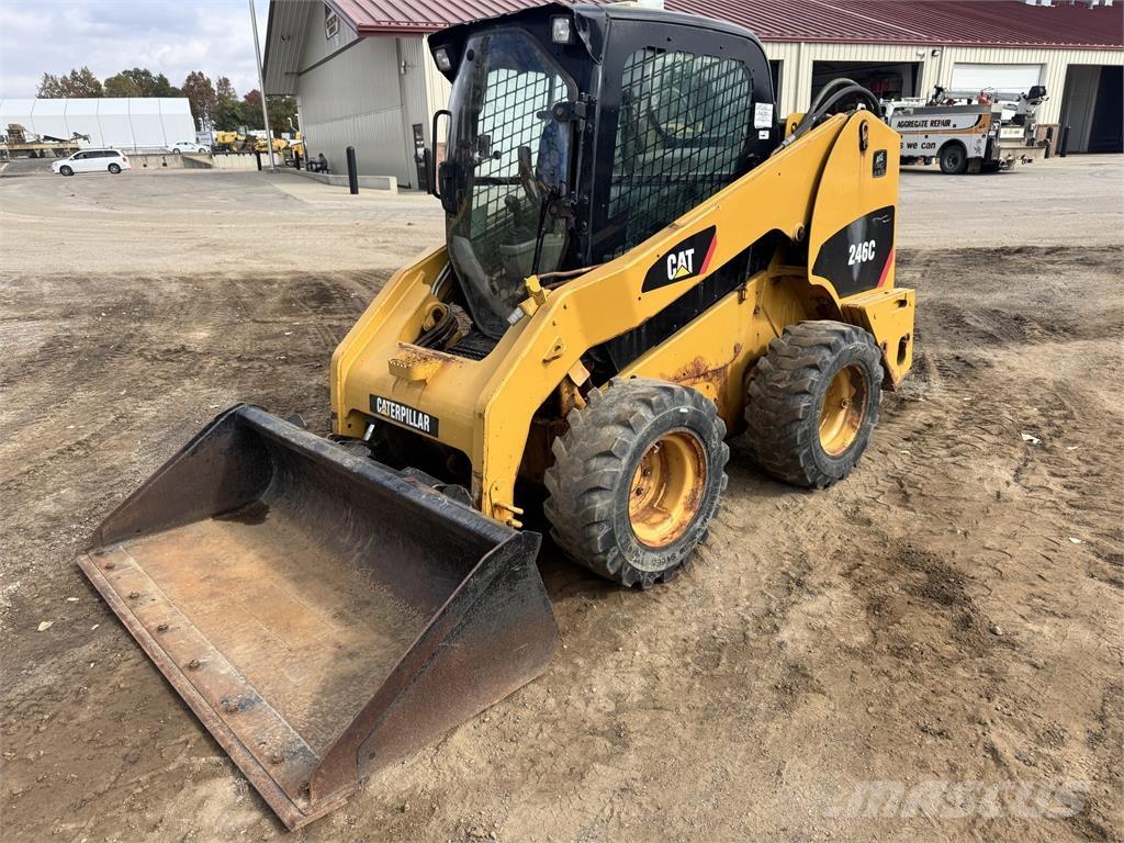 CAT 246C Skid steer mini nakladalci