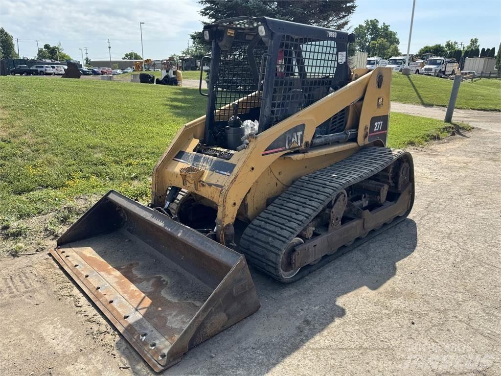 CAT 277 Skid steer mini nakladalci