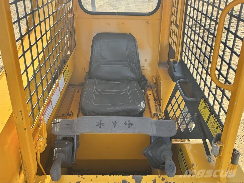 JCB 165 Skid steer mini nakladalci