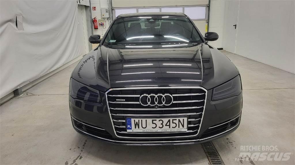 Audi A8 Avtomobili