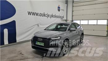 Audi Q4 Avtomobili