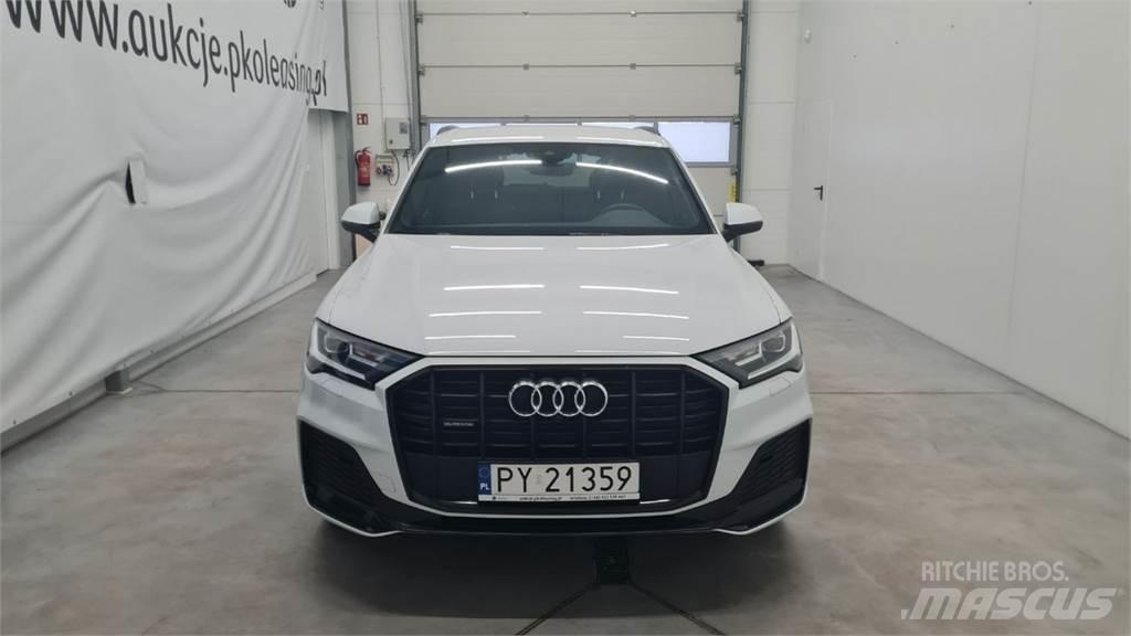 Audi Q7 Avtomobili