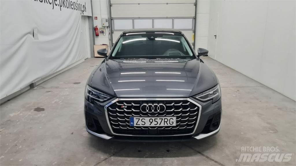 Audi S8 Avtomobili