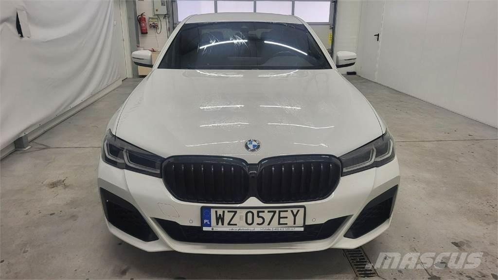 BMW 520 Avtomobili