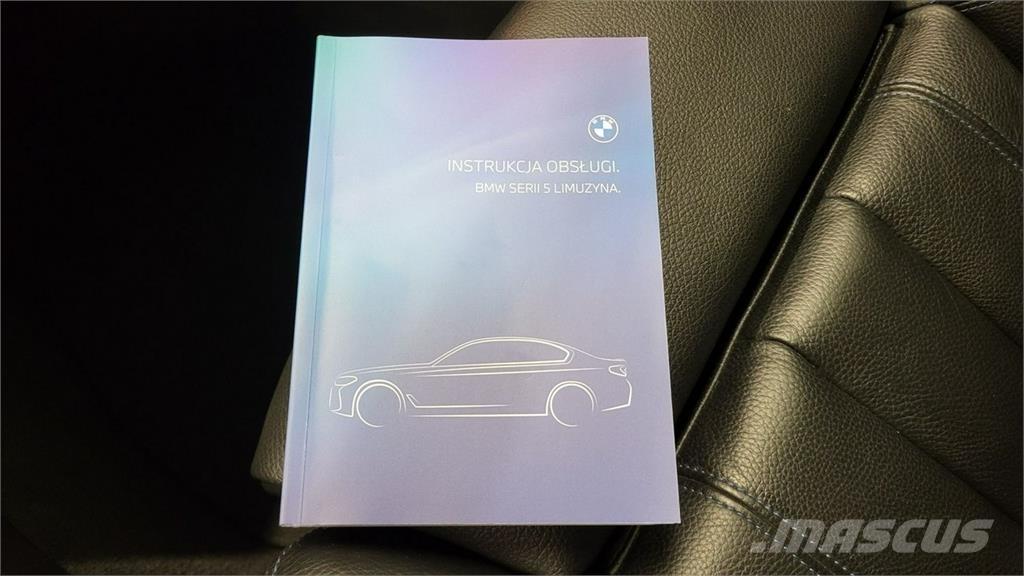 BMW 530 Avtomobili