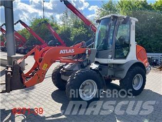 Atlas AR 75 s Kolesni nakladalci