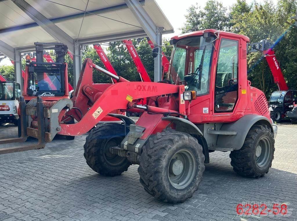 Atlas AR 80 Kolesni nakladalci