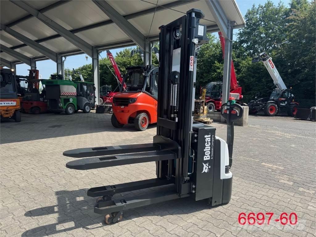 Bobcat BSL 12 N-7i Ročni električni viličar