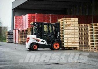 Bobcat D 30 S 9 Dizelski viličarji
