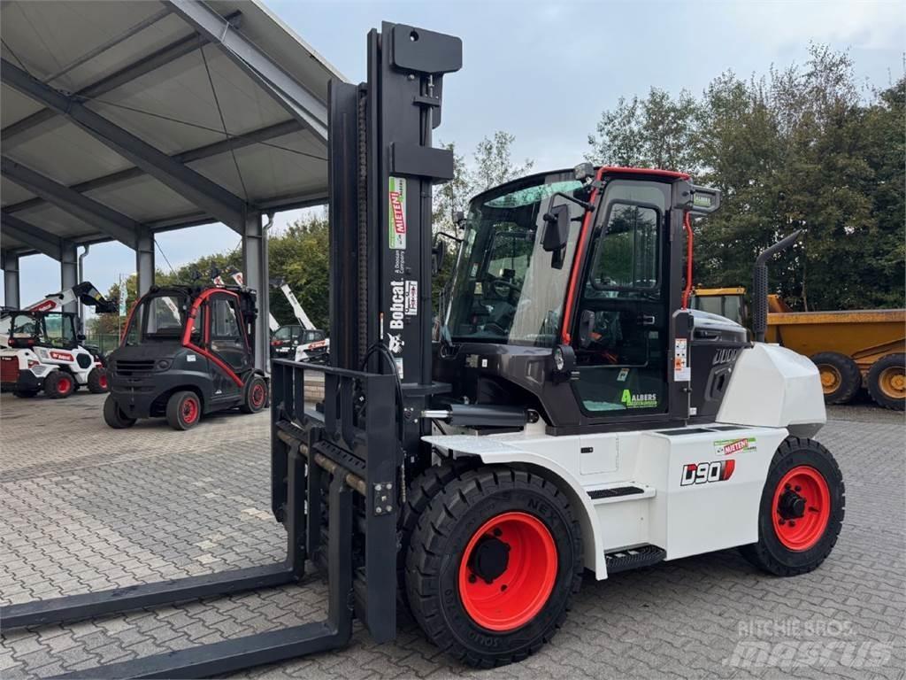 Bobcat D 90 S 9 Dizelski viličarji
