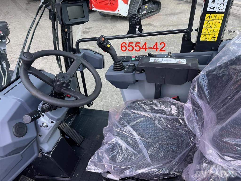 Bobcat L 85 Kolesni nakladalci