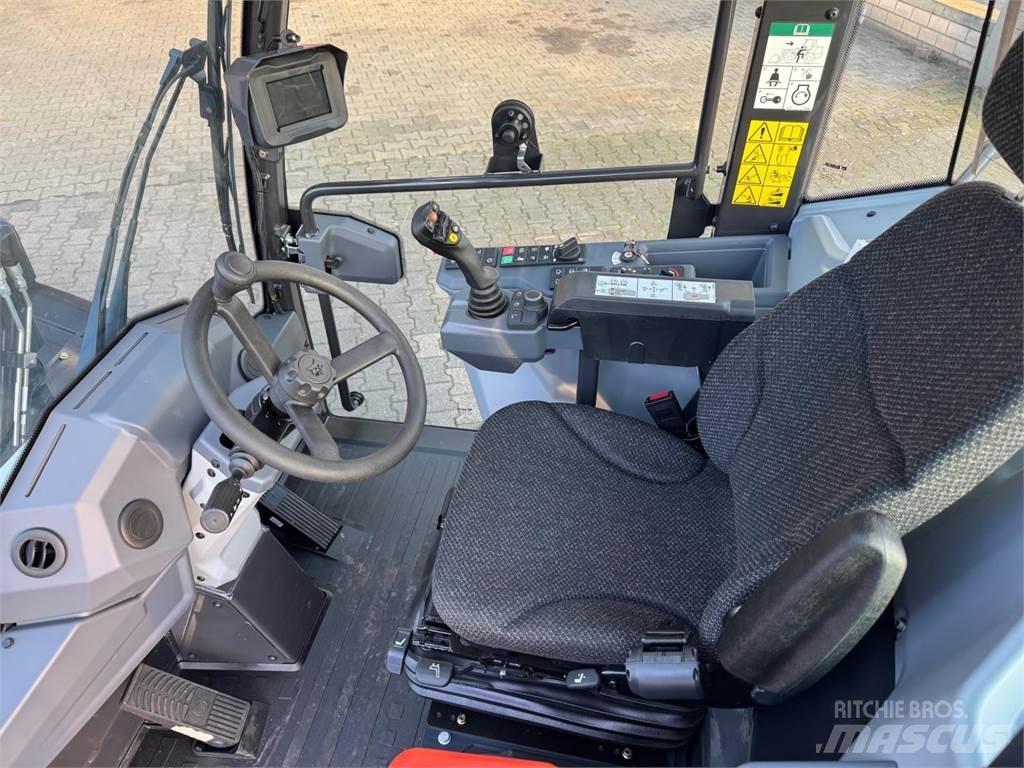 Bobcat L 95 E V Kolesni nakladalci
