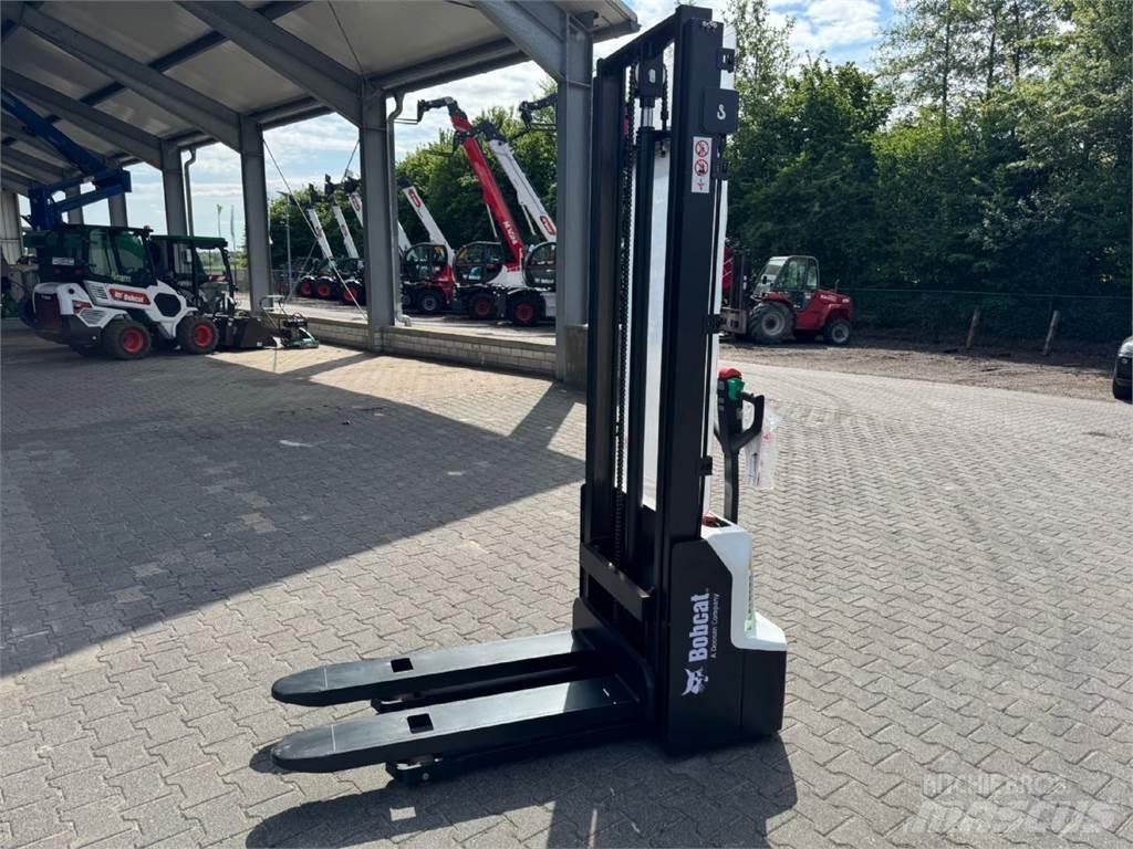 Bobcat LSM 12 N -7 Ročni električni viličar