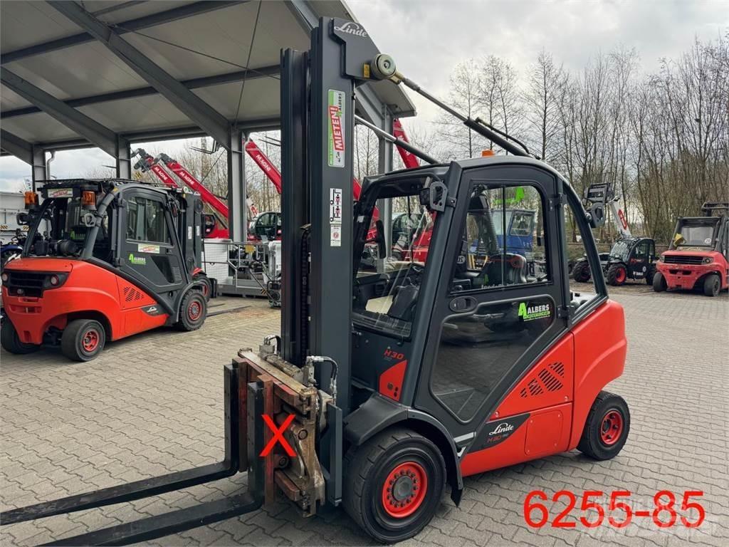 Linde H 30 D 02 EVO Dizelski viličarji