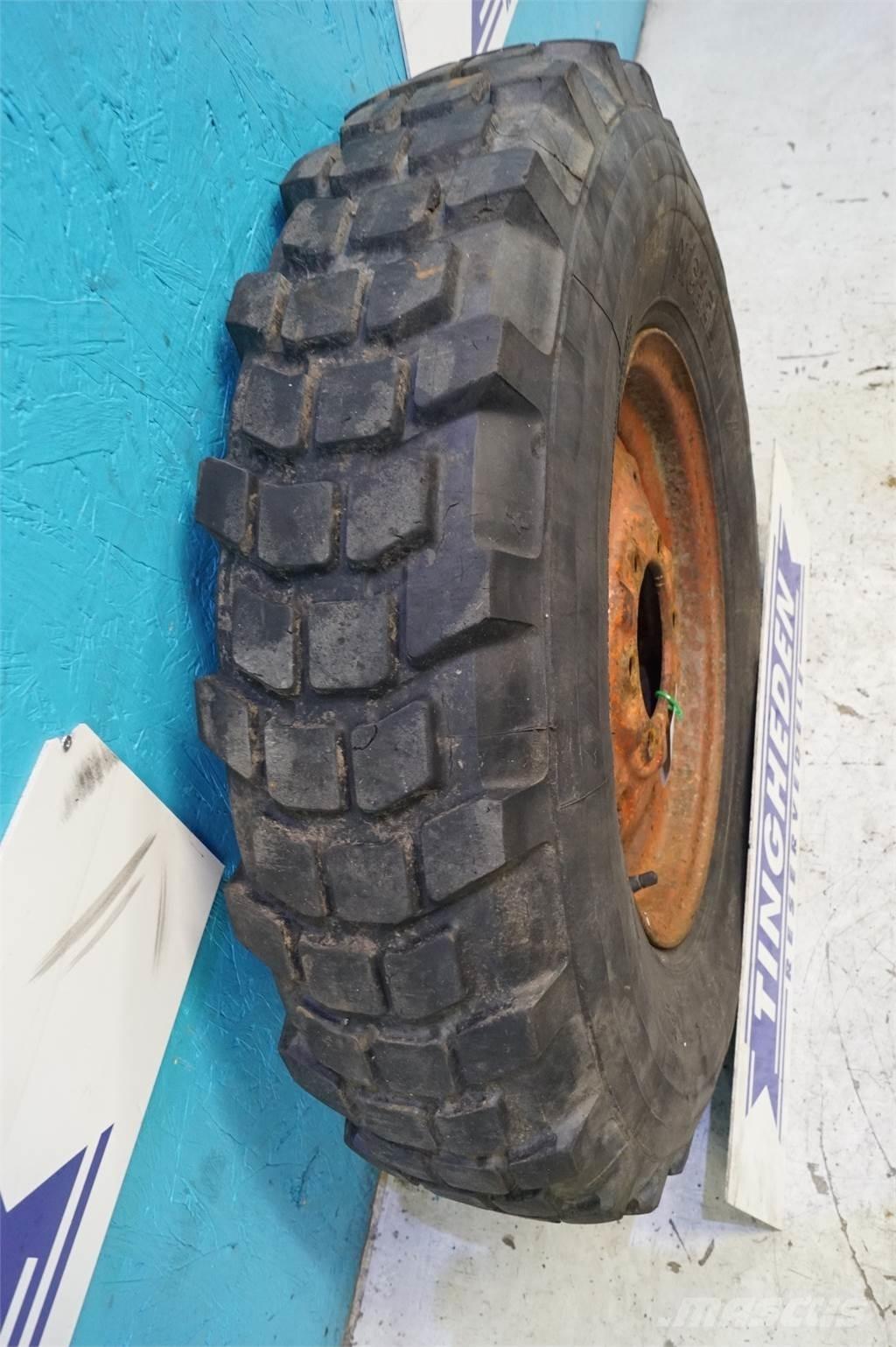  16 7.50R16 Gume, kolesa in platišča