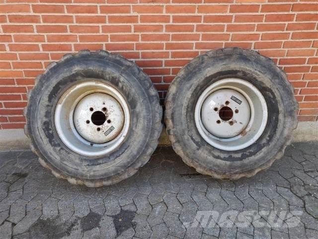  18 365/70R18 Gume, kolesa in platišča
