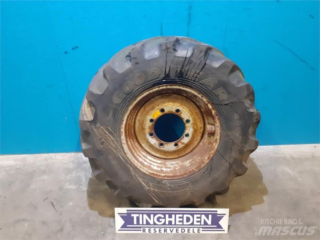  24 460/70R24 Gume, kolesa in platišča