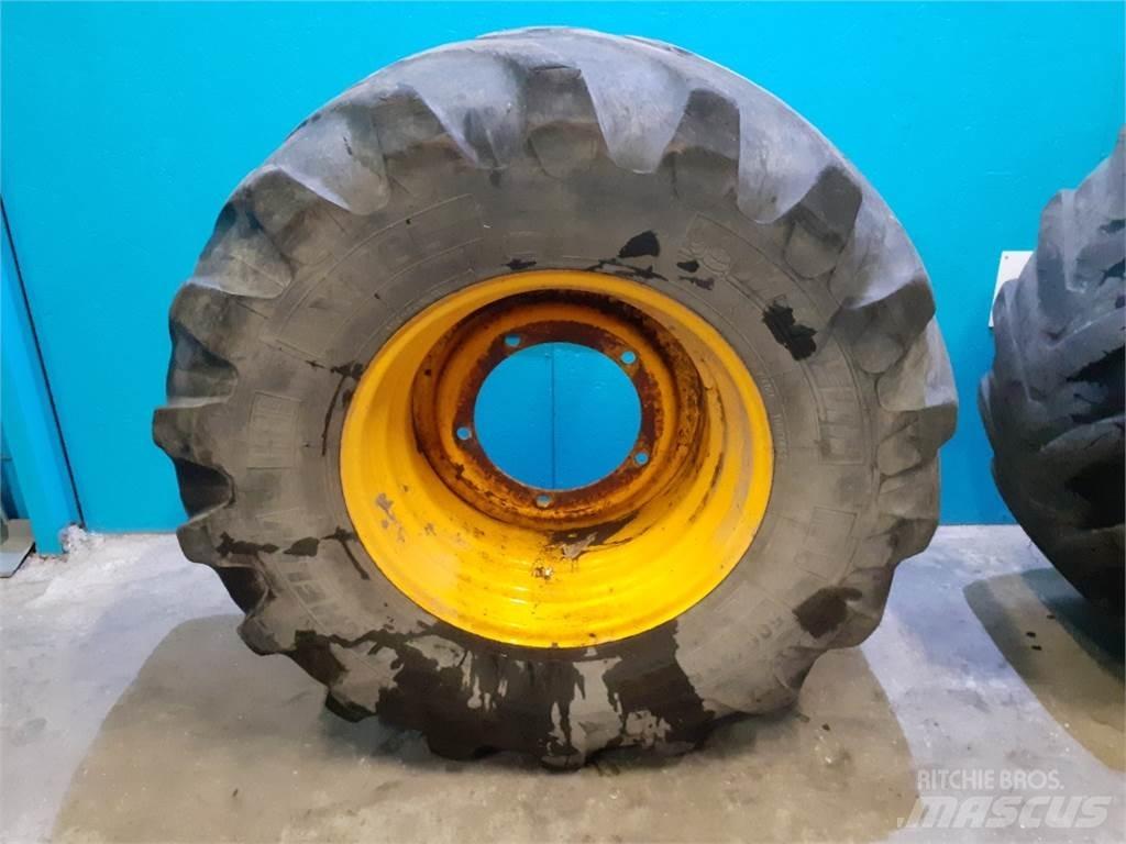  24 500/70R24 Gume, kolesa in platišča