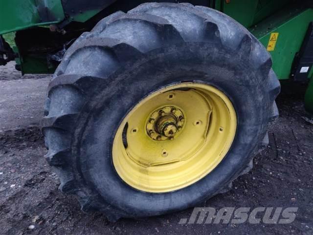  26 16.9R26 Gume, kolesa in platišča