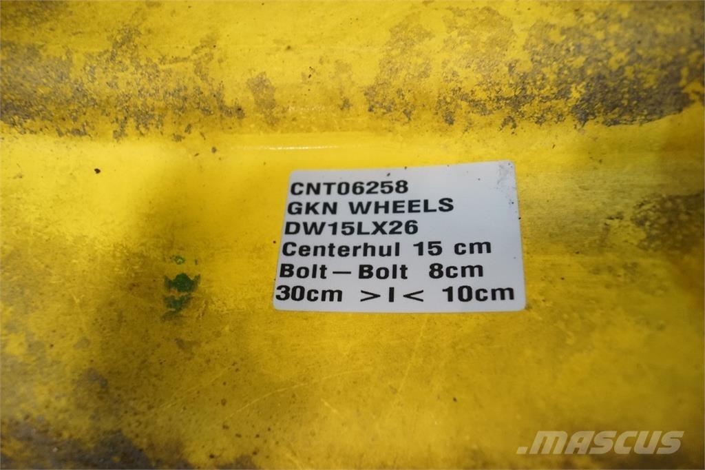  26 DW15LX26 Gume, kolesa in platišča