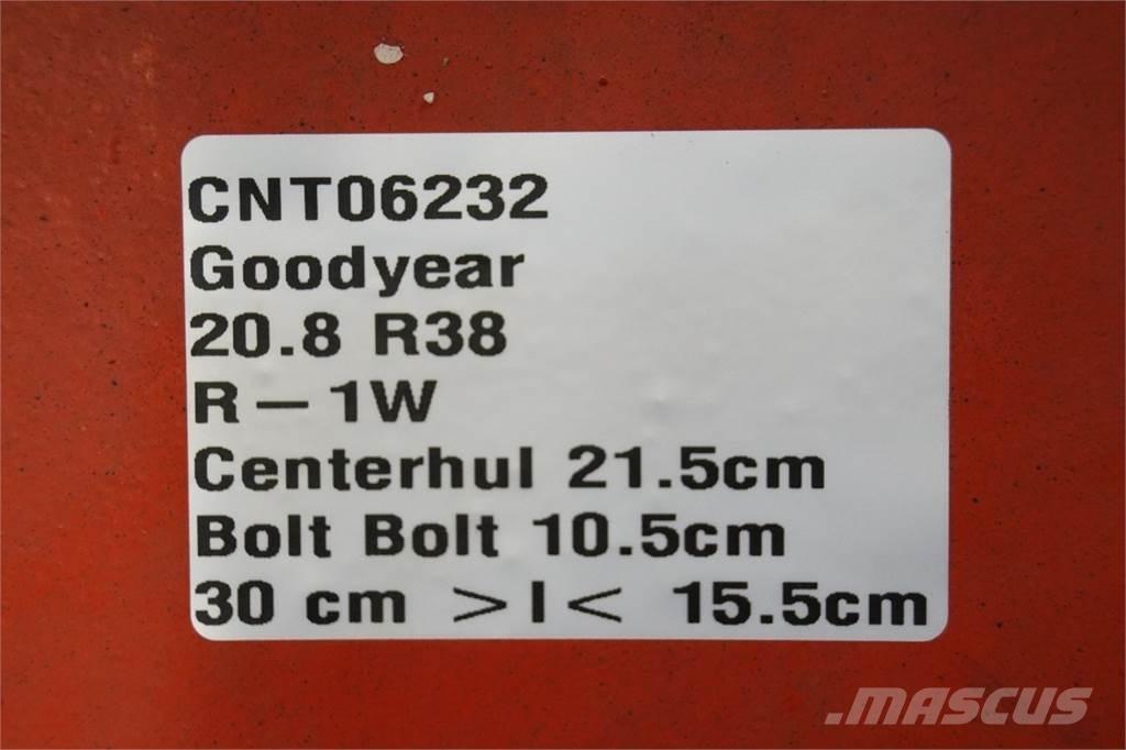  38 20.8R38 Gume, kolesa in platišča