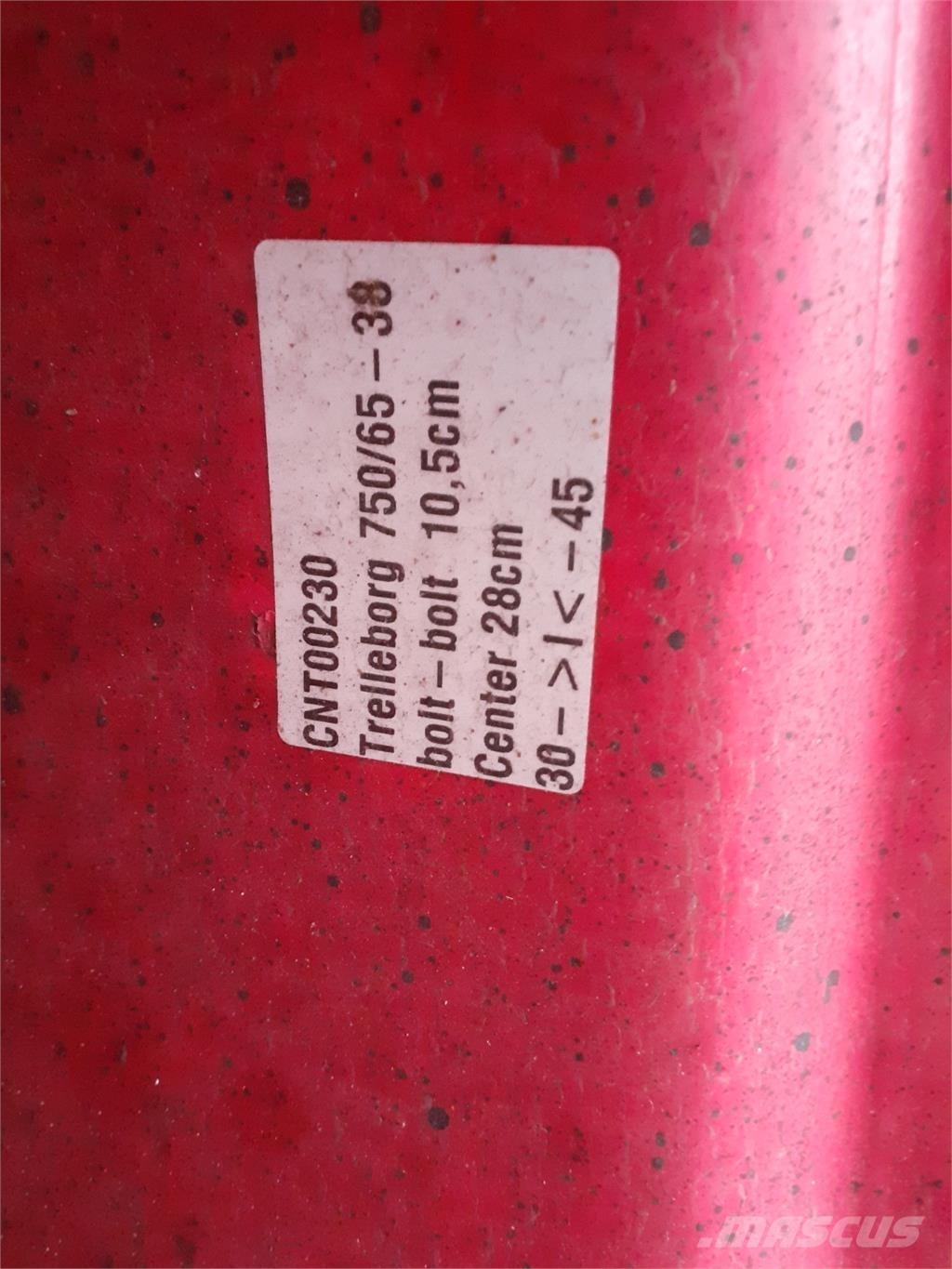  38 750/65R38 Gume, kolesa in platišča
