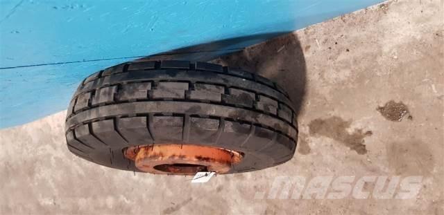  9 7.00-9 Gume, kolesa in platišča