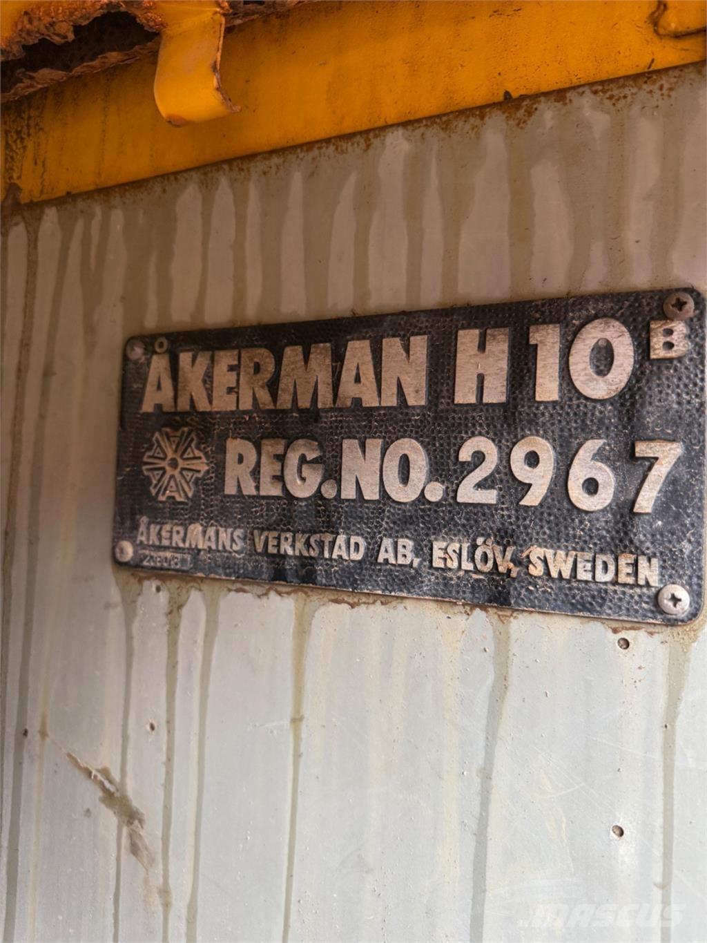 Åkerman H10B Bagri goseničarji