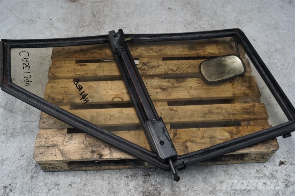 CASE 1394 Kabine in notranjost
