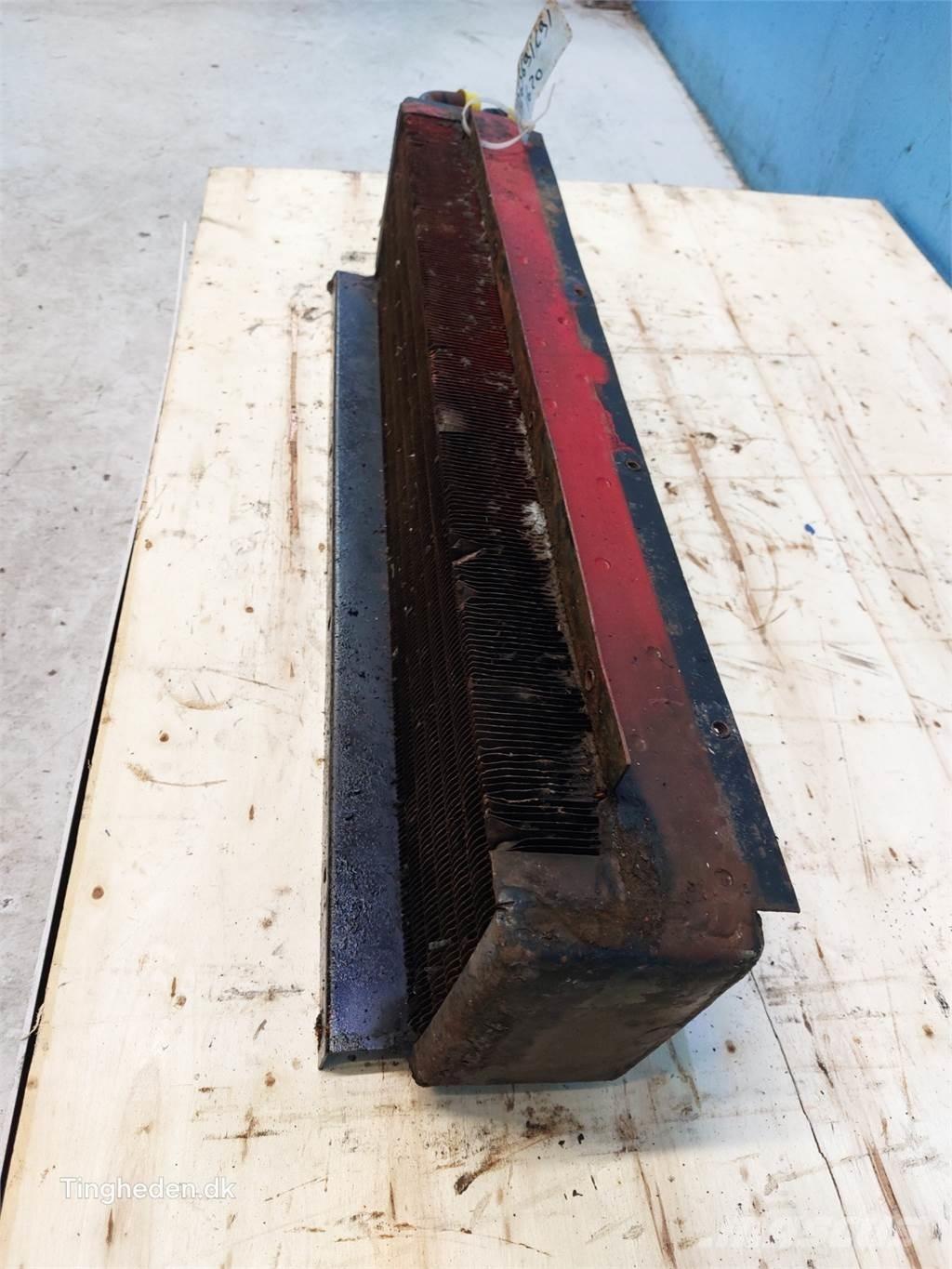CASE 1620 Radiatorji