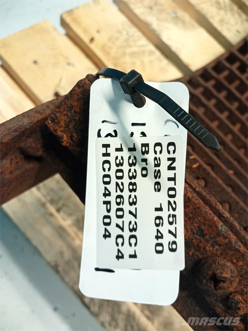 CASE 1640 Dodatna oprema za kombajne