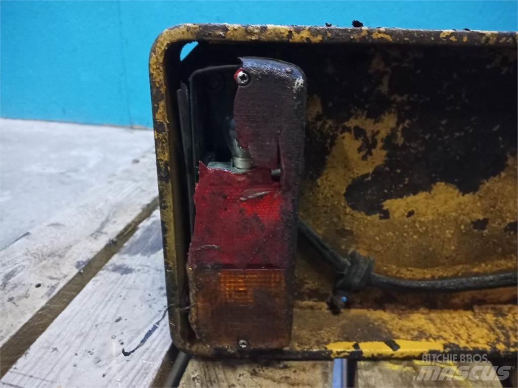 CASE 595 Presejalne žlice