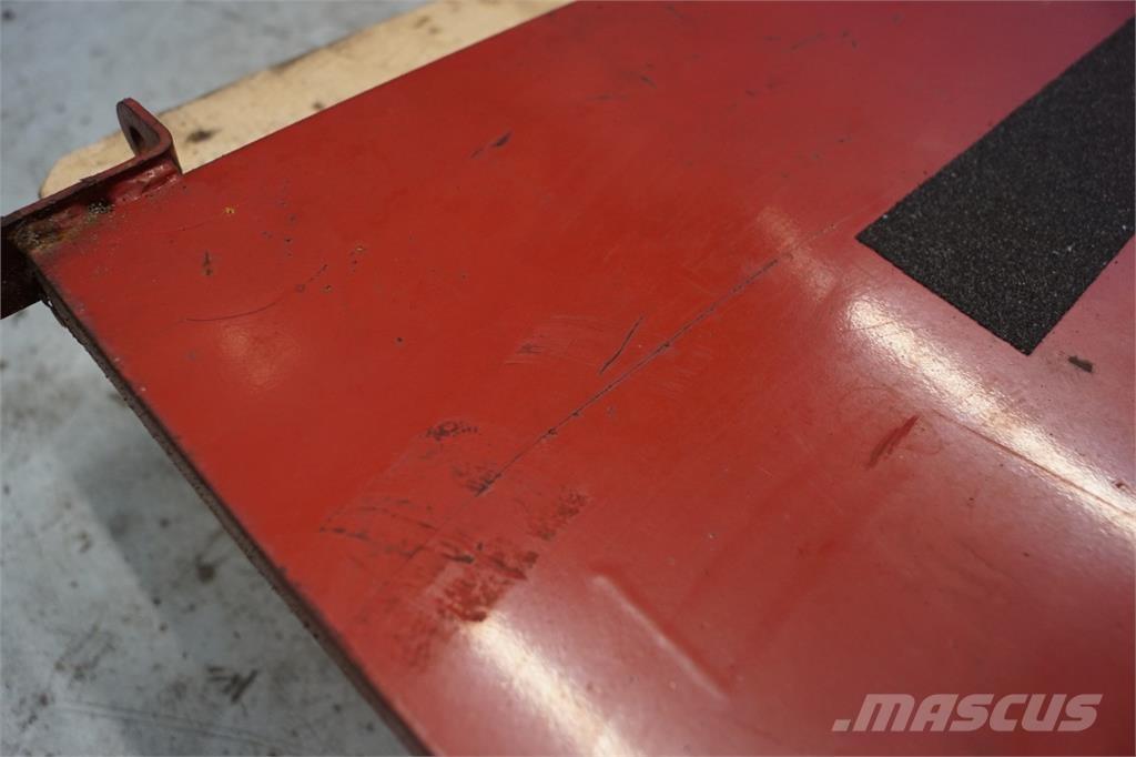 CASE 8010 Kmetijstvo - drugo