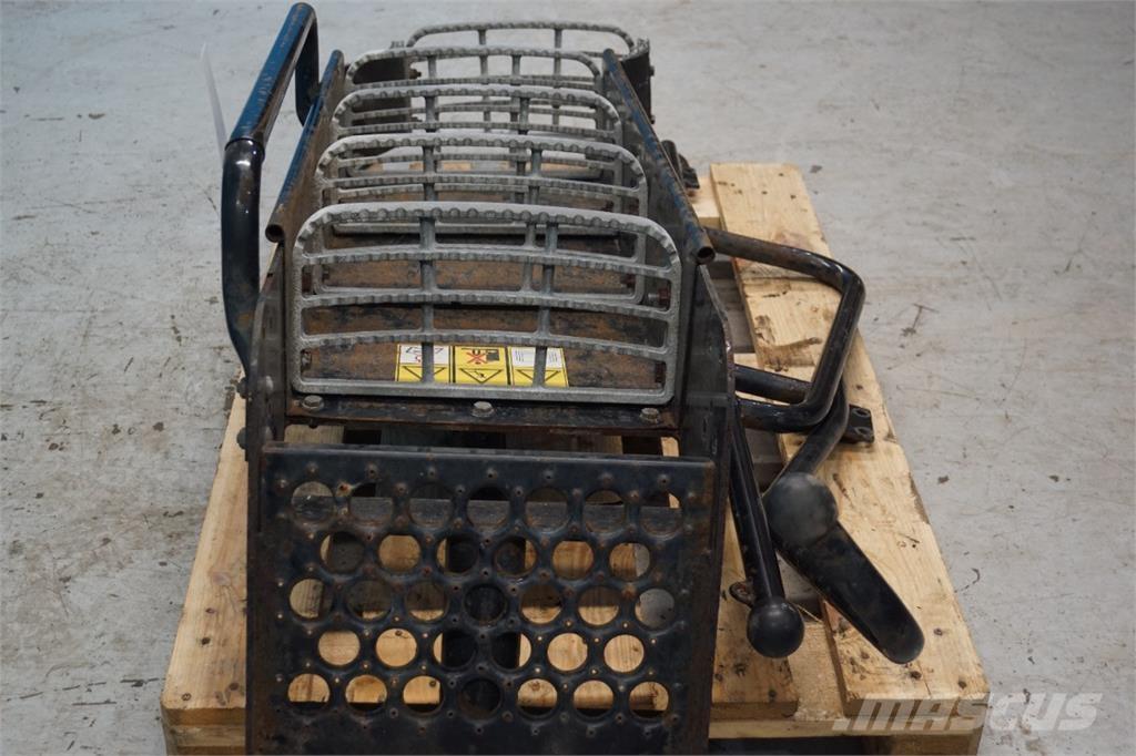 CASE 8010 Kmetijstvo - drugo