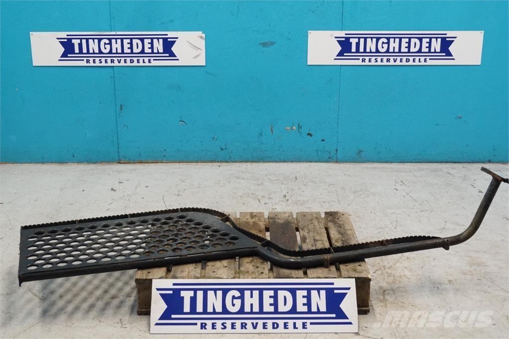 CASE 8010 Kmetijstvo - drugo