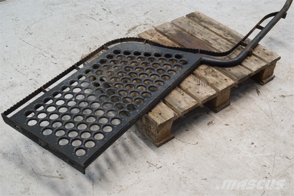 CASE 8010 Kmetijstvo - drugo