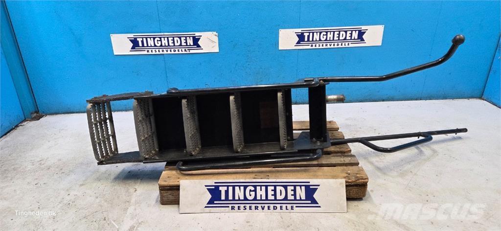 CASE 8010 Kmetijstvo - drugo