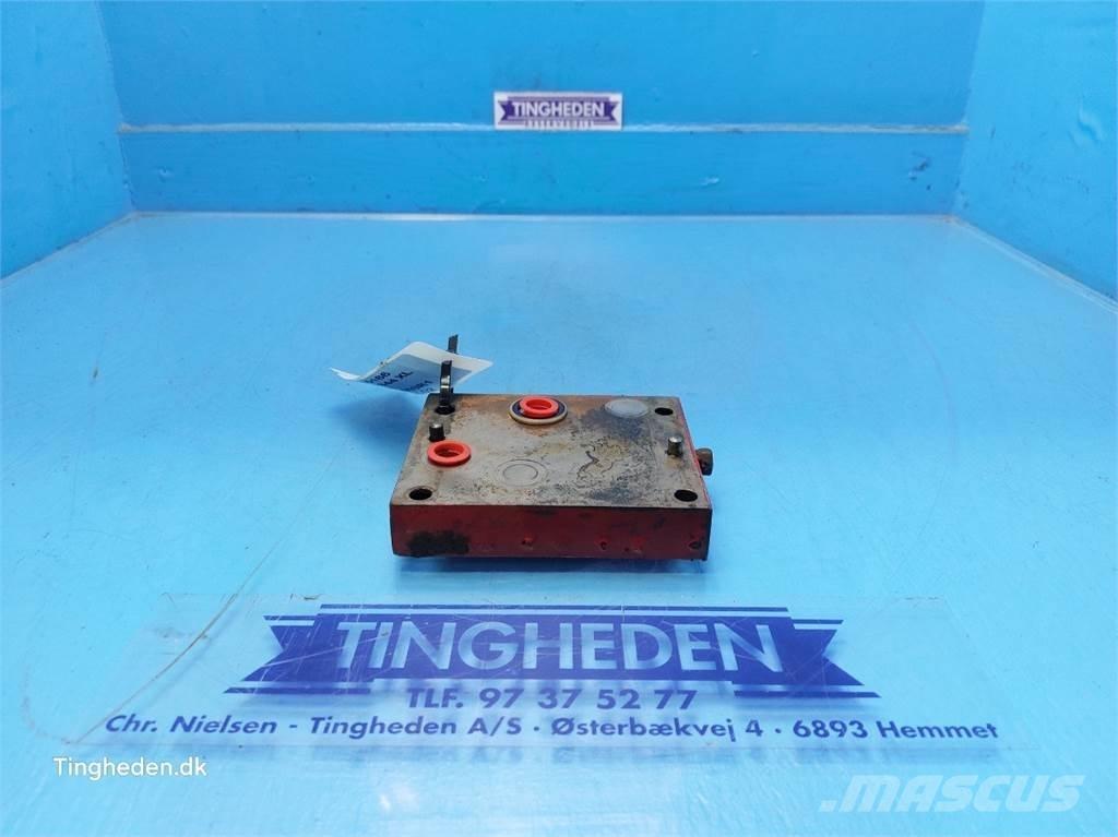 CASE 844XL Hidravlika
