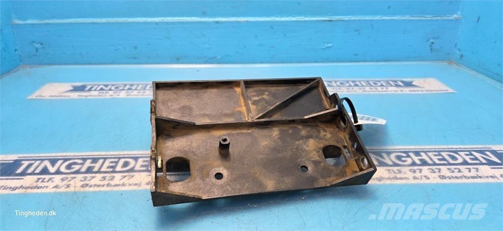 CASE 844XL Kabine in notranjost